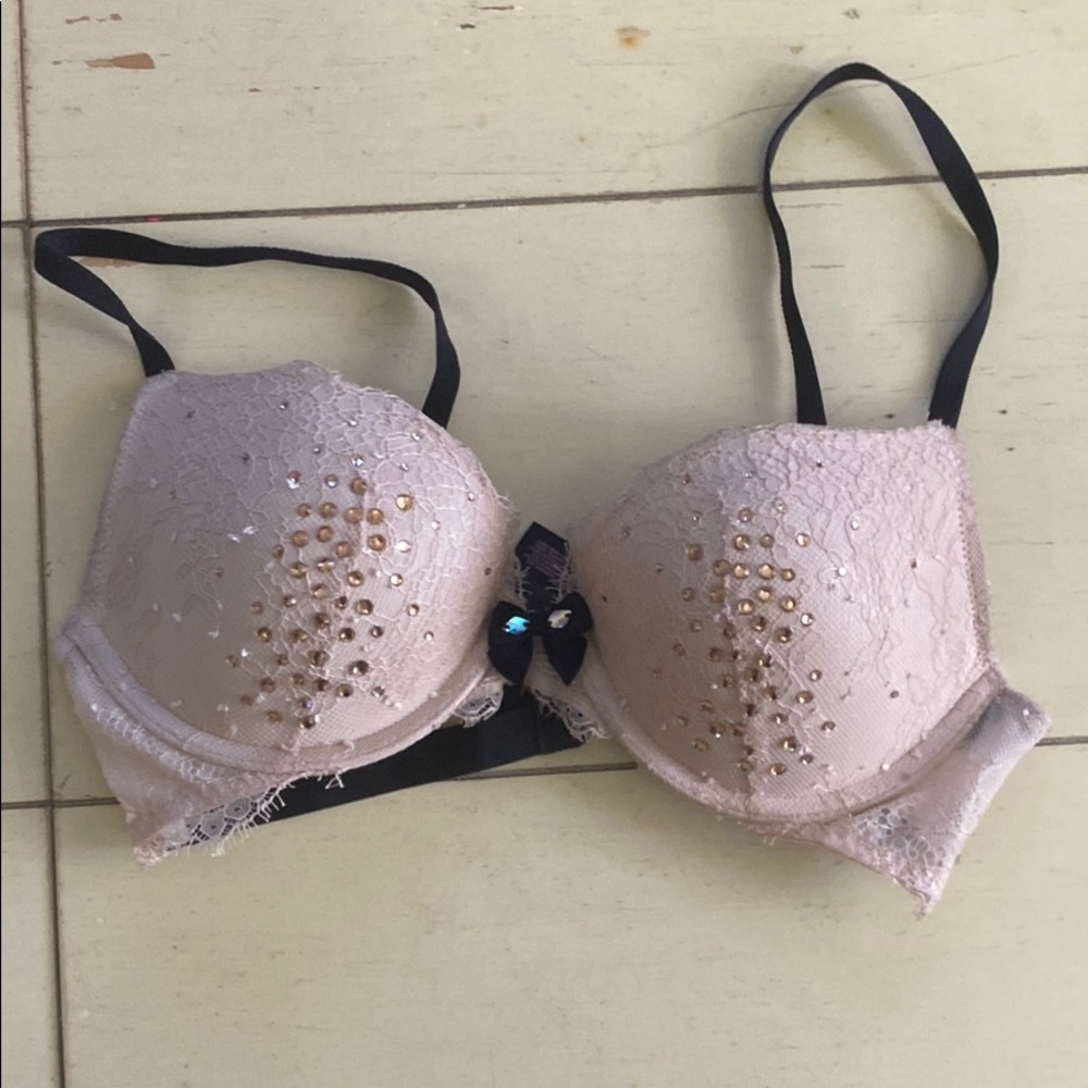 Victoria secret bombshell bra